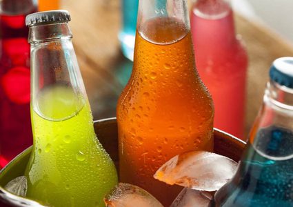 نصيحة: تجنب المشروبات السكرية لانها تغذي اورام سرطان الامعاء