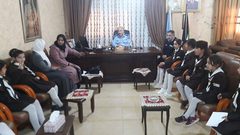 الشرطة تستقبل وفدا من طالبات مدرسة بنات بردلا الثانوية