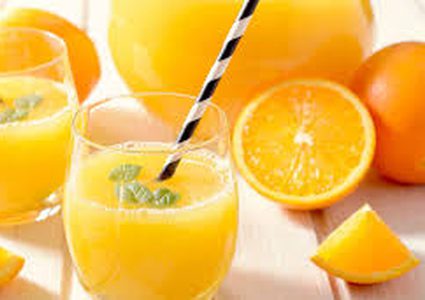 دراسة: عصير البرتقال يحميك من السكتات الدماغية