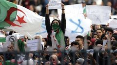 الجزائر.. الحزب الحاكم يطالب بانتخابات رئاسية
