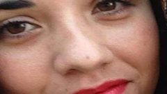 بطريقة بشعة.. كلبان يقتلان صاحبتهما الشابة