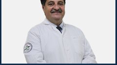 من هو مدير مستشفى النجاح الوطني الجديد د.رياض عامر؟