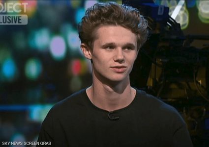 "فتى البيضة": ما قمت به لم يكن صحيحا