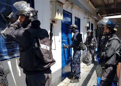 قدورة فارس: الاحتلال بحالة إرباك والأسرى يرفعون وتيرة تصعيدهم