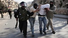 "مستعربون" يعتقلون ثلاثة طلبة من داخل حرم جامعة بيرزيت