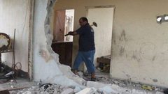 الاحتلال يجبر المقدسي العباسي على هدم منزله بيده