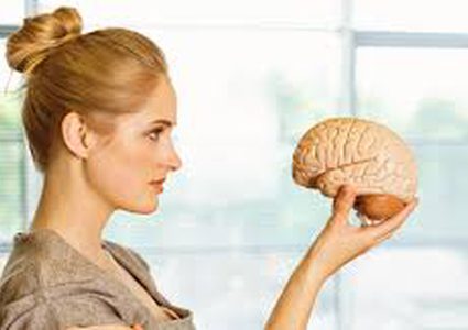 دراسة: أدمغة النساء أصغر بمعدل أربع سنوات مقارنة بالرجال