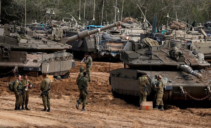 نتنياهو يوعز بالمزيد من التعزيزات العسكرية على حدود غزة