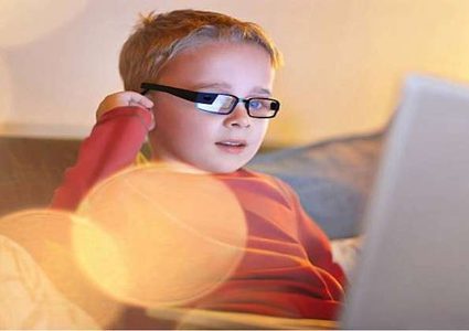 نظارات غوغل الذكية "تعالج" الأطفال من التوحد