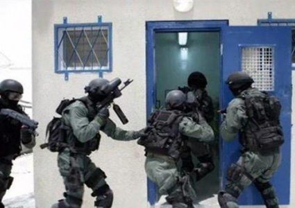 أبو بكر: السجون على وشك الانفجار والاحتلال من يتحمل المسؤولية