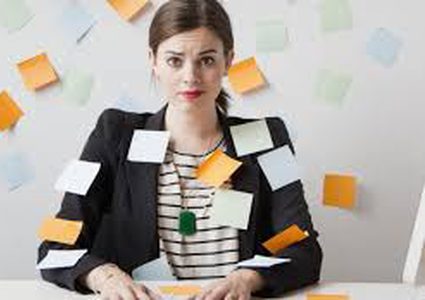 دراسة: المرأة تفكر في ترك عملها 17 مرة في السنة