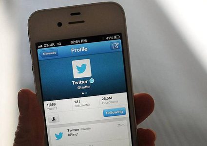 "خدعة 2007" تجتاح تويتر.. والشركة تعلق بنصيحة