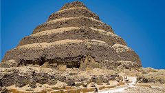 "أقدم وأكبر" الأهرامات ليست في مصر