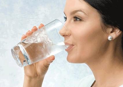 ما هي فوائد شرب كوبين من الماء قبل كلّ وجبة ؟