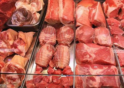 أكل لحم الخنزير.. فقتلته دودة "من دماغه"