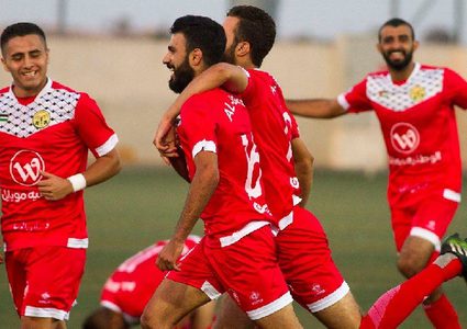 "البيرة" و"أهلي الخليل" يقلبان أوراق الدوري بالفوز على "بلاطة"