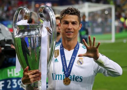 رئيس يوفنتوس يحذر رونالدو من المخاطرة