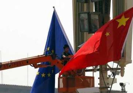 وزير فرنسي: باريس لن تلبي الإملاءات الأمريكية