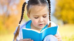 فوائد القراءة المهمة وكيفية تشجيع الأطفال عليها