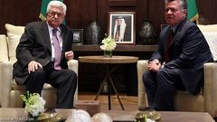 الرئيس عباس يجتمع مع العاهل الأردني