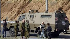 الاحتلال يغلق مداخل عزون شرق قلقيلية