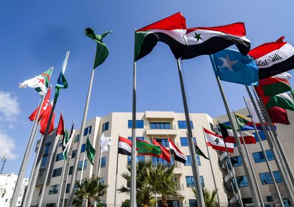 مشاريع قرارات "القمة" على طاولة القادة العرب