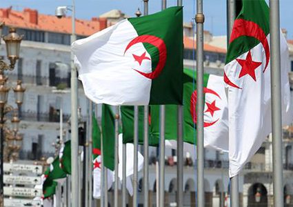 انقسامات جديدة في أحزاب الائتلاف الحاكم الجزائرية