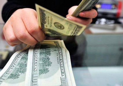 العملات والمعادن