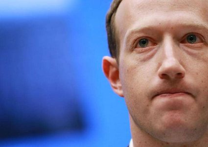 فيسبوك ترتكب "خطأ تاريخيا" بحق مؤسسها
