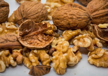 أوقية جوز تكافح سرطان الثدي