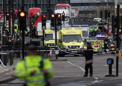 إصابة 4 بريطانيين في حوادث طعن في لندن