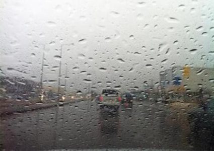 حالة الطقس: أمطار متفرقة اليوم وارتفاع درجات الحرارة غدًا