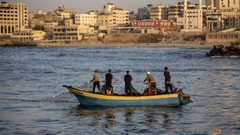 الاحتلال يعلن توسيع مساحة الصيد لـ(15) ميل