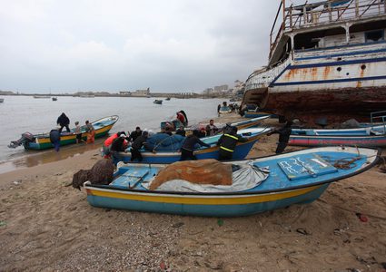 صيادو غزة يبحرون في مساحات صيد غير مسبوقة