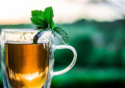 عادة قاتلة خلال شرب الشاي