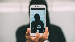 فتاة تتحول إلى أشلاء بسبب "سيلفي"