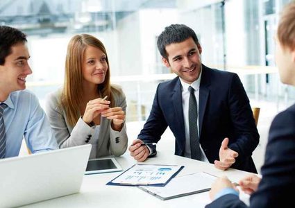 طرق علمية مؤكدة لتكون صاحب كاريزما وشخص مثير للاهتمام