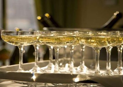 عالم يعلن عن قرب ظهور كحول لا تسبب التسمم