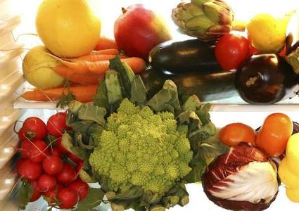 مواد غذائية تحمي من إعتام عدسة العين