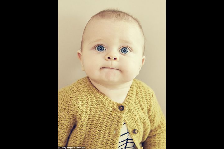 عيادات للخصوبة تحدد جنس المولود ولون عيونه وشعره