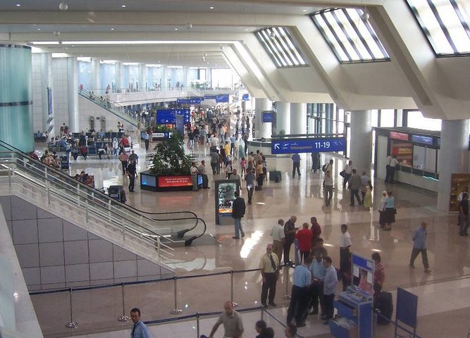 الجزائر: منع الطائرات الخاصة من الإقلاع أو الهبوط لمدة شهر