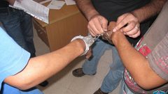 الشرطة تلقي القبض على 3 اشخاص مشتبه بهم بسرقة اغنام