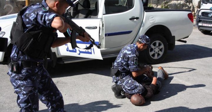 الشرطة تلقي القبض مشتبه بإطلاق النار على مواطن