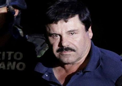 بعد المخدرات.. "إل تشابو" يدخل عالم الأزياء!