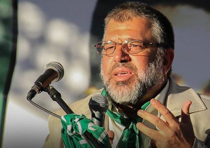 الاحتلال يعتقل الشيخ حسن يوسف من منزله