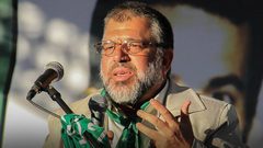 الاحتلال يعتقل الشيخ حسن يوسف من منزله