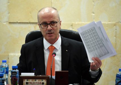 الحمد الله يستعرض انجازات حكومة الوفاق