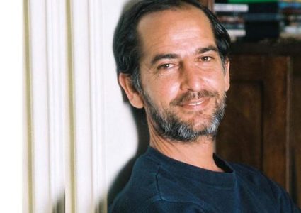 هشام سليم يفتح النار على السبكي