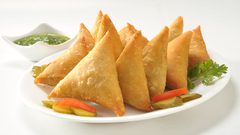 سمبوسك مسخّن الدجاج المخبوز