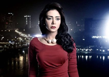 رانيا يوسف تعلن مشاركتها في مسلسل عالمي والجمهور يصفها بالـ"كذبة"